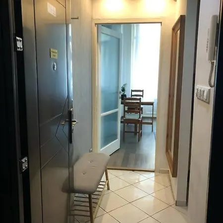 Watertown Apartament *